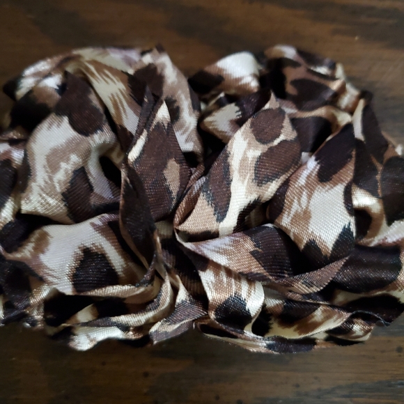 Six Pairs of Barrettes - Picture 7 of 8